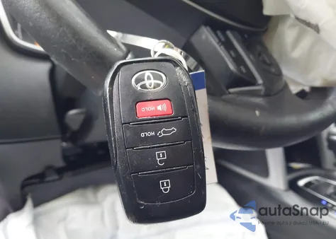 2023 Toyota Corolla Cross Xle from USA, damaged, VIN 7MUDAAAG4PV062515